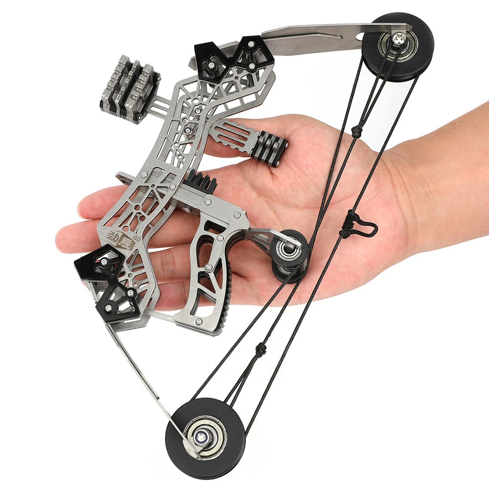 10 - inch mini compound bow set, 12 lbs, for archery competitions, outdoor sports and hunting.